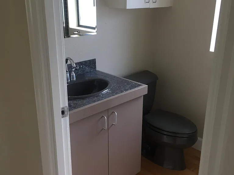 6058 SW 30th Ave #A — Photo 10
