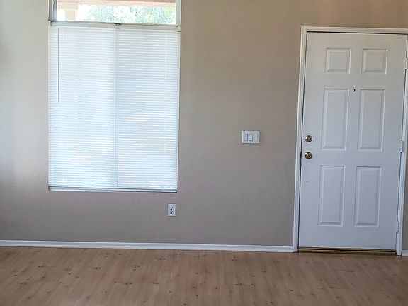 5th image of 616 Brookhaven Dr
