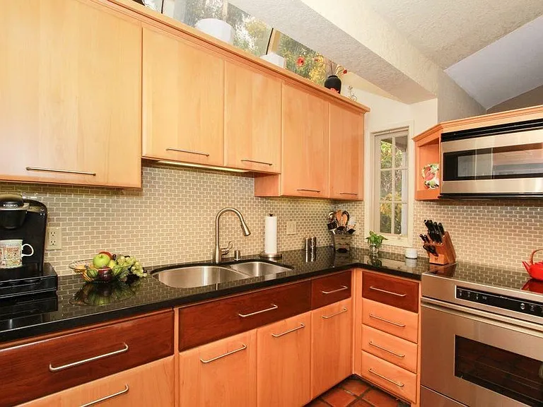 1127 Eureka St #4 — Photo 13