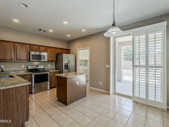 42536 W ROSALIA Drive, Maricopa, AZ 85138