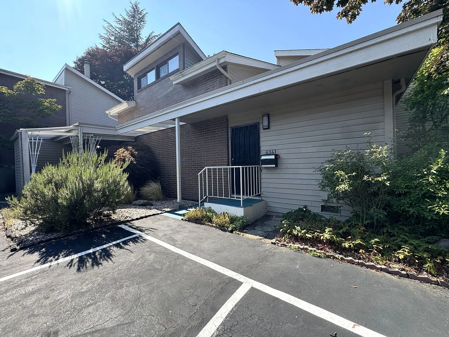 1Bd/1Ba Seattle Condo — Photo 1