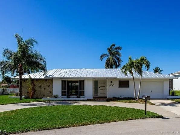 1408 Wellington Ct, Cape Coral, FL 33904