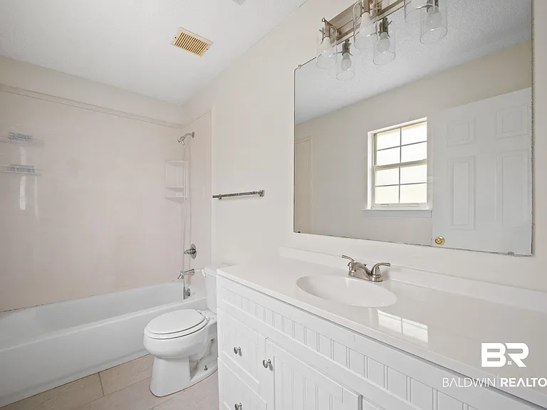 20938 Liberty Ln — Photo 5