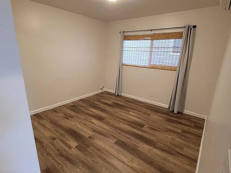 6051-6053 Hillandale Dr — Photo 17