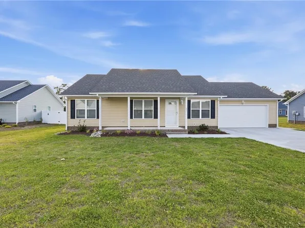 211 Compass Dr, Elizabeth City, NC 27909