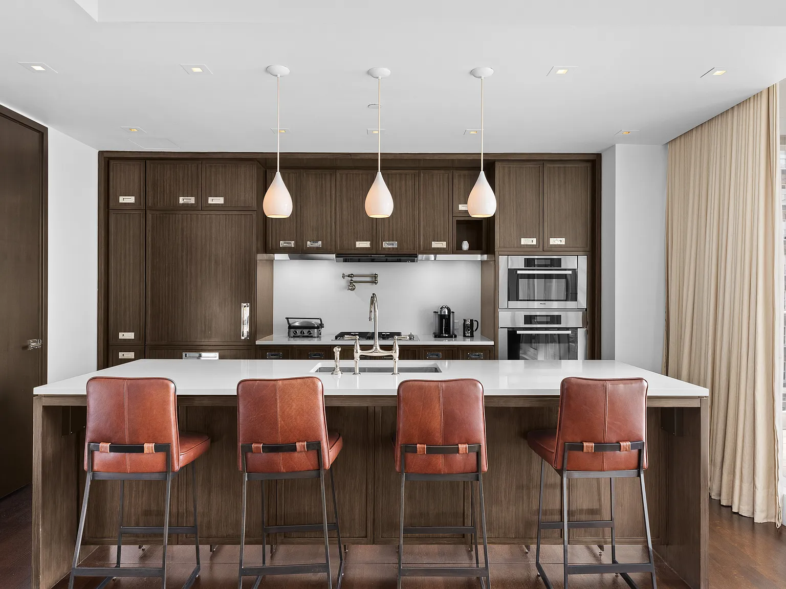 151 East 85th Street — Photo 2