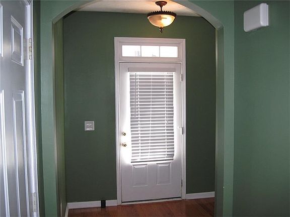 4th image of 2430 Birkhall Way