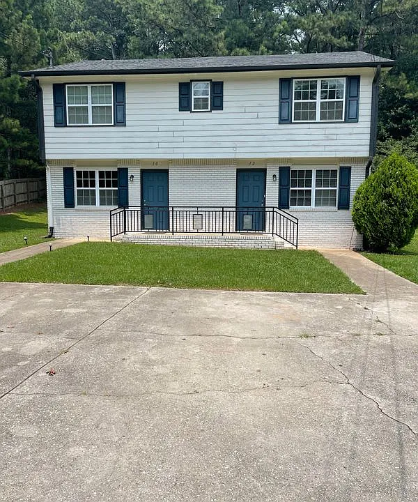 12 Ezzard St