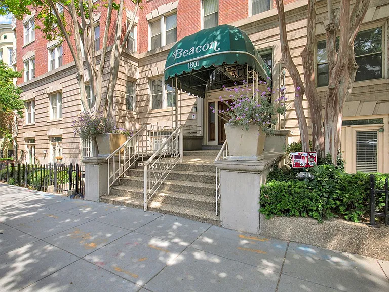 1801 Calvert St NW #G9 — Photo 20