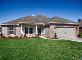 104 Dolf Leaf Ln, Huntsville, AL 35811