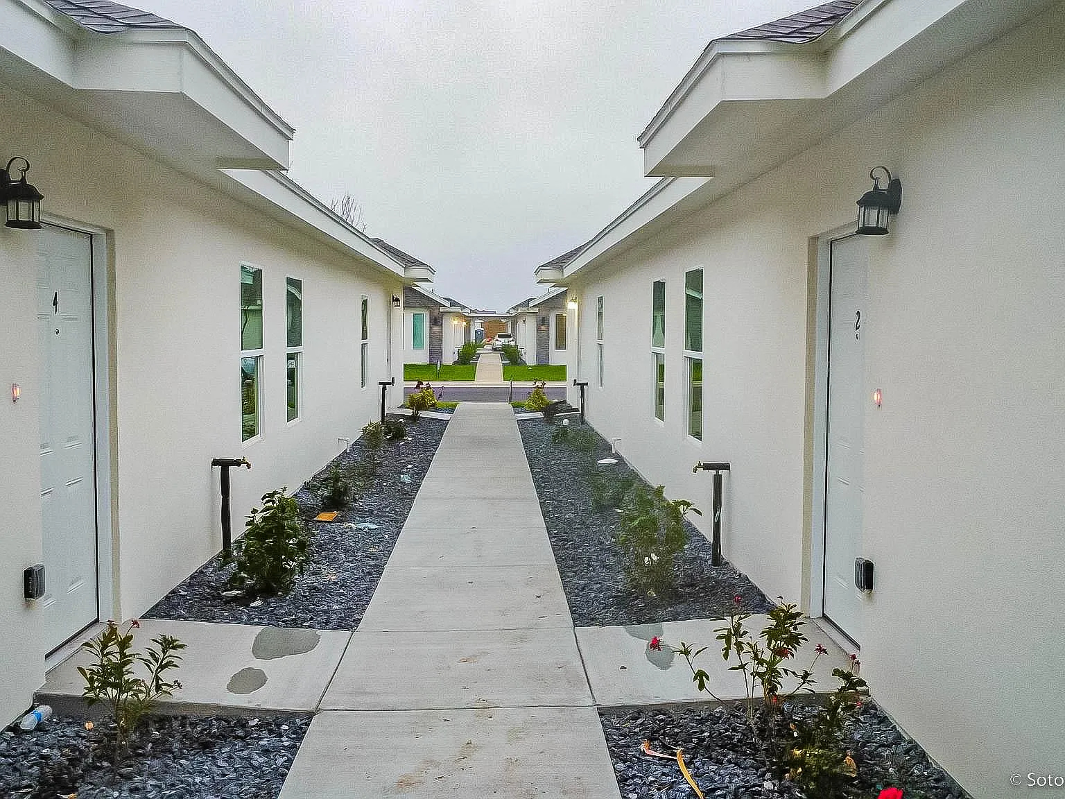 3 bed, 1100 sqft, $1,200 — Photo 4