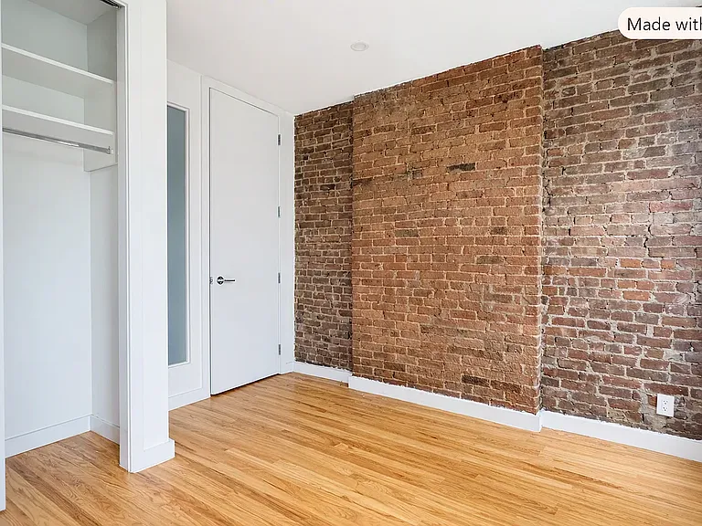 829 9th Ave #2B — Photo 1