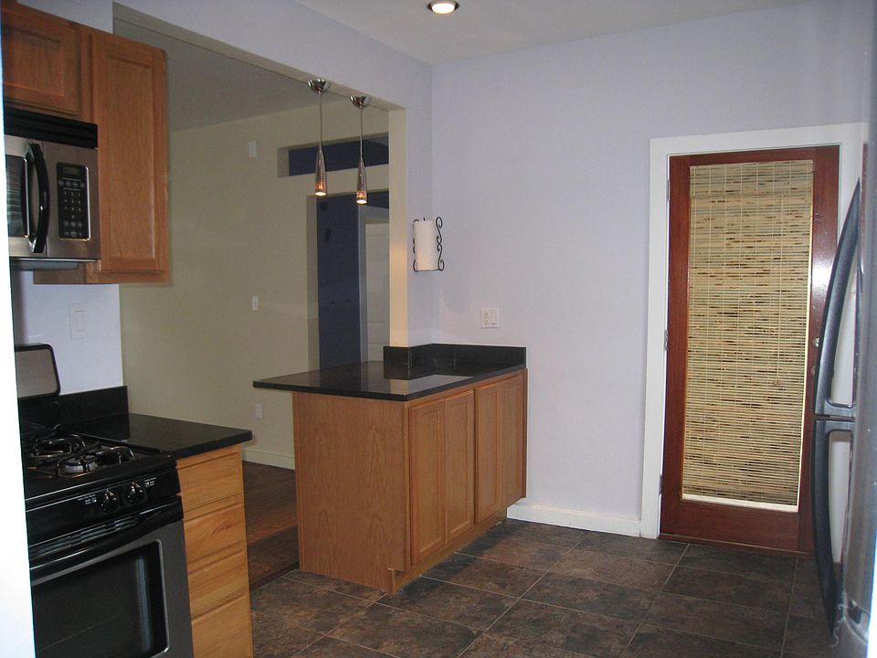 2nd image of 5925 Catina St