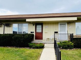25225 Franklin Ter UNIT 3, South Lyon, MI