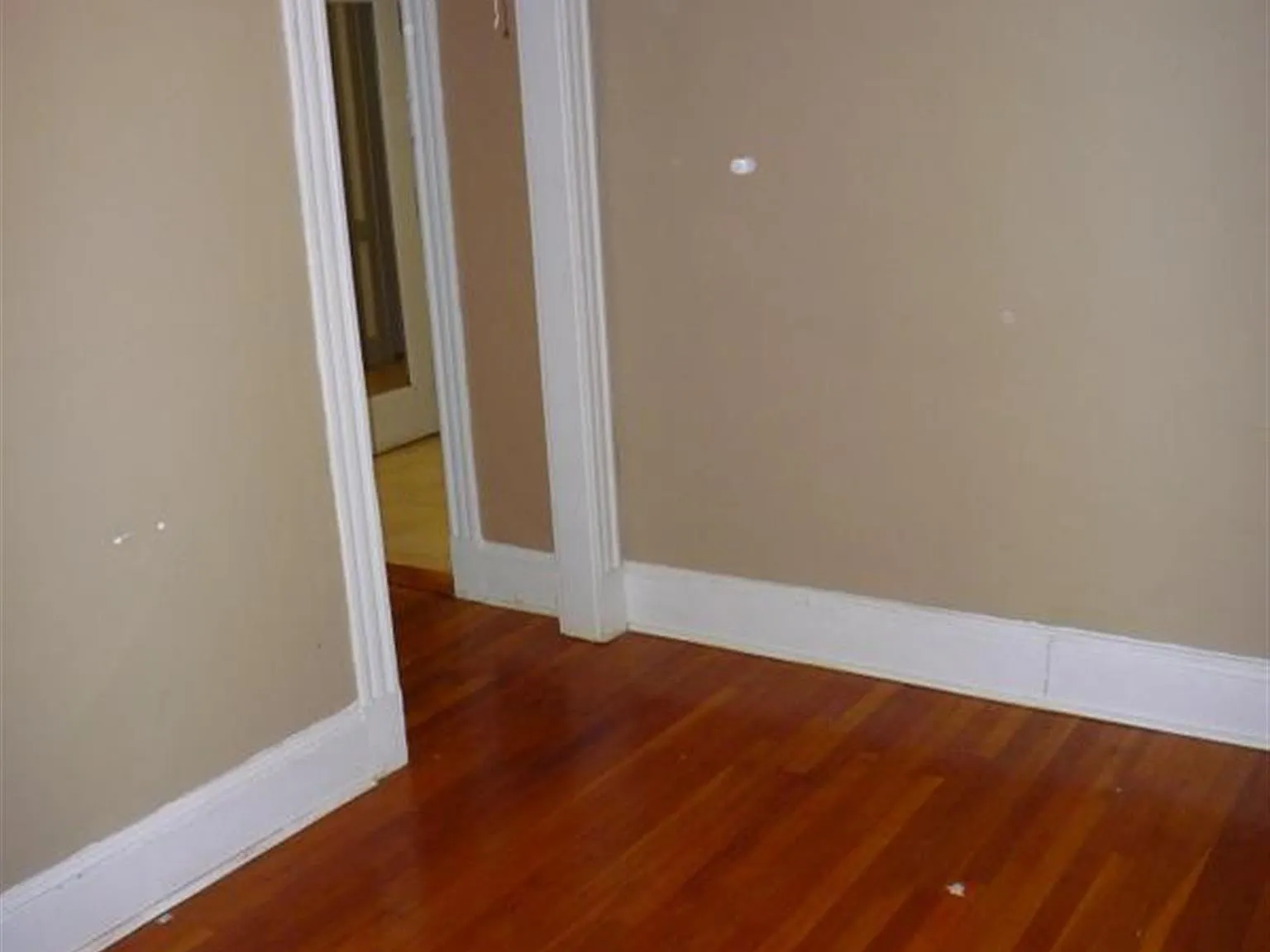 Studio, 500 sqft, $2,350 — Photo 3