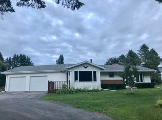 3731 Gass Lake Rd, Manitowoc, WI 54220