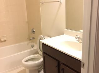 42453 Abney Wood Dr, Chantilly, VA 20152