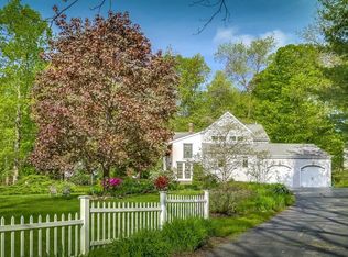 521 S Pascack Rd, Chestnut Ridge, NY 10977