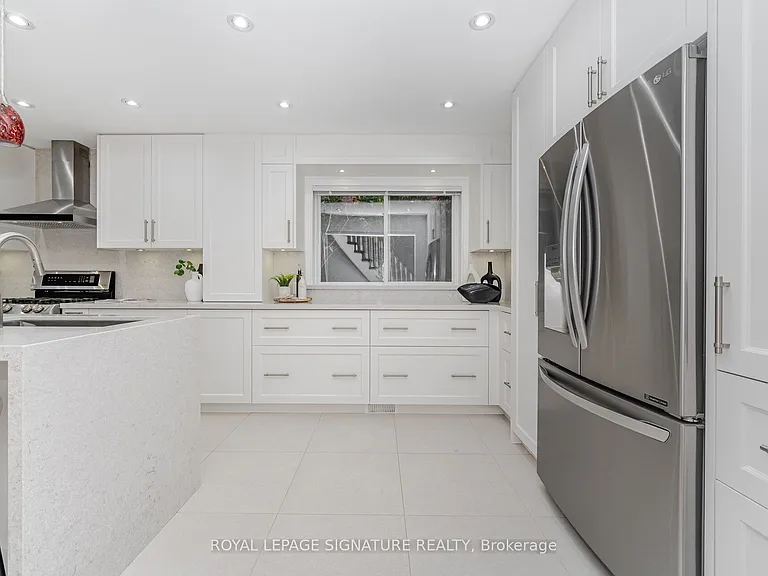 5217 Fallingbrook Dr — Photo 18