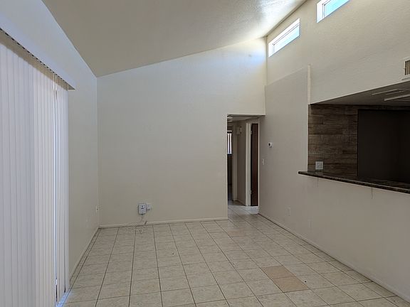 4th image of 1477 E 27th Ave #1