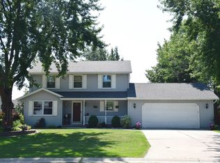 743 Peppergrass Ln, Neenah, WI 54956