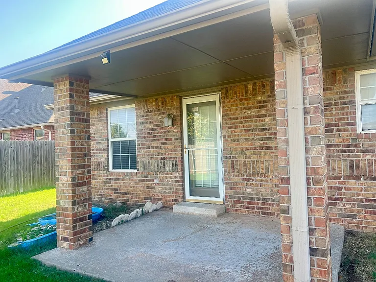 1701 Dorothy Dr — Photo 17