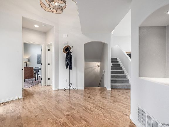 4th image of 1011 S Valentia Street #30