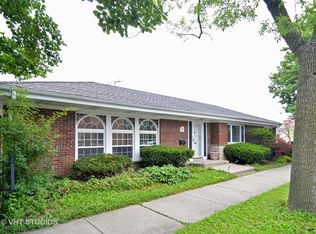 3540 W Rosemont Ave, Chicago, IL 60659