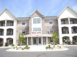 15570 Linnet St NW APT 109, Andover, MN 55304