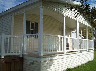49509 Au Lac Dr E, Chesterfield, MI 48051