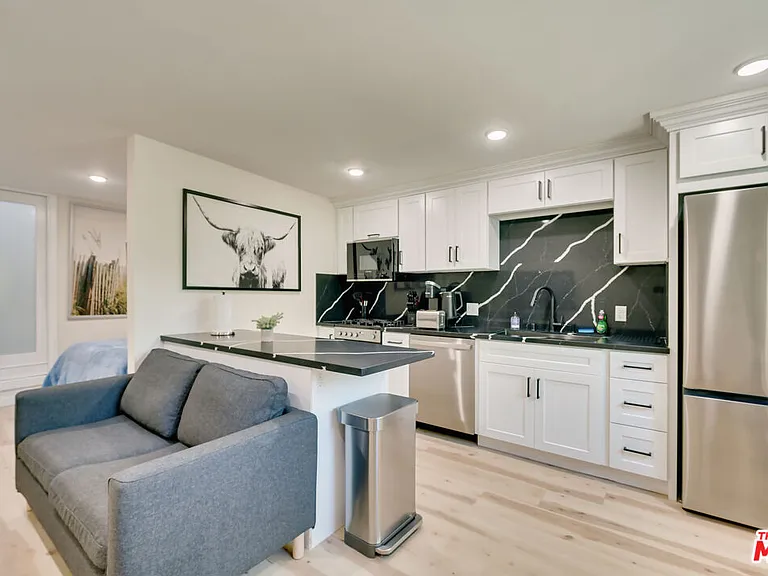 8761 Dorrington Ave #B — Photo 1