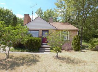 1922 Lake Ave, Muskegon, MI 49445