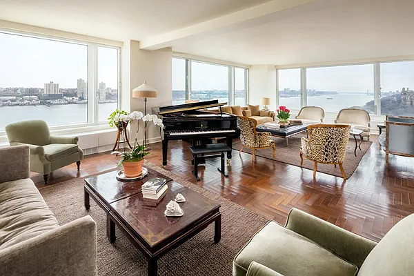 Sold by Trump International Realty | media 6