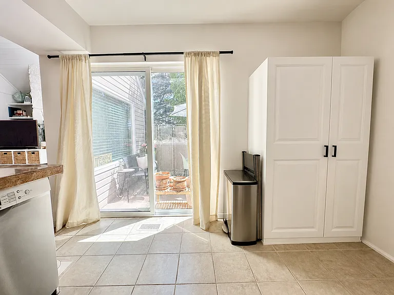 2461 S Xanadu Way #D — Photo 6