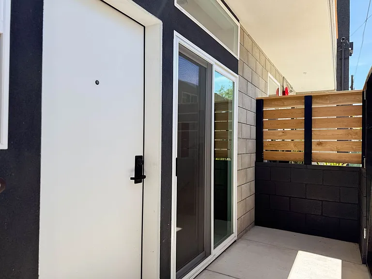 1520 Tyler House — Photo 73