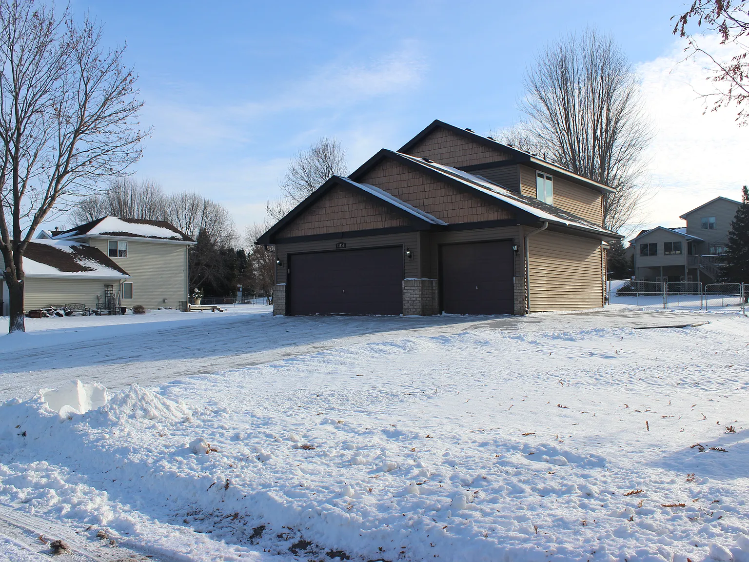 13451 Red Fox Rd — Photo 1