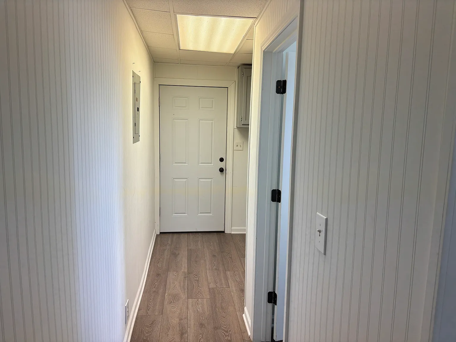 2 bed, 700 sqft, $800 — Photo 2