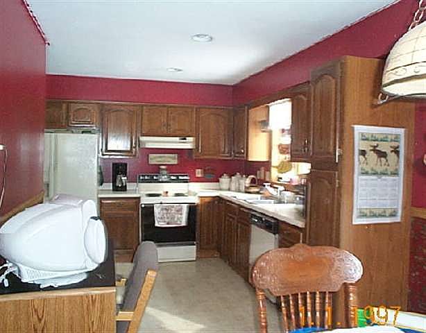 2nd image of 392 N SHORE Road