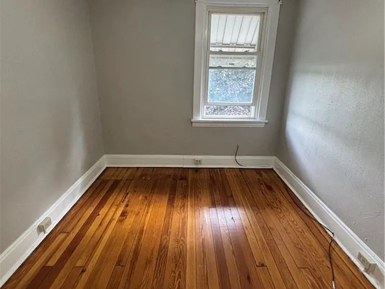 4243 Gladstone St — Photo 19