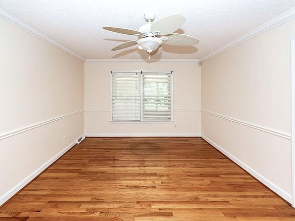 4th image of 5813 E Lakeside Dr