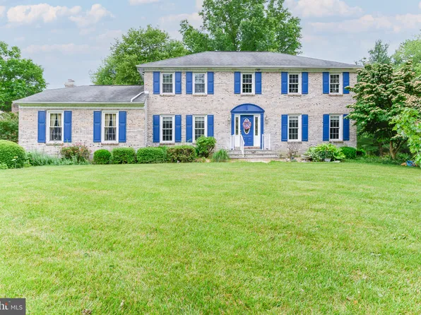 2 Slashpine Cir, Hockessin, DE 19707
