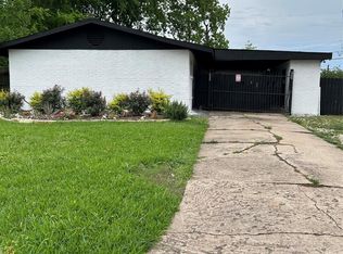 5427 Heatherbrook Dr, Houston, TX 77045