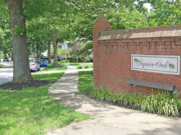 2nd image of 1712 Brook Park Dr