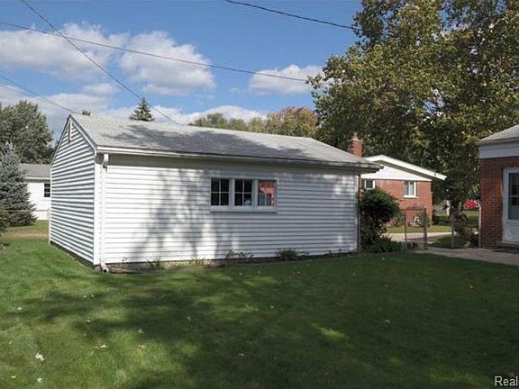 4th image of 17517 Hizmet St