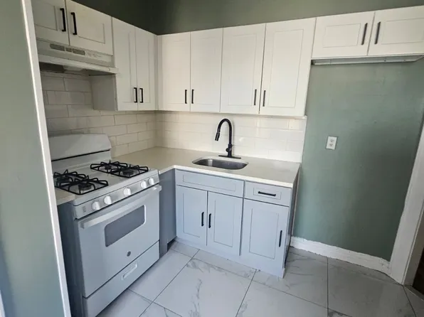 23 Dodd St #2R, Bloomfield, NJ 07003