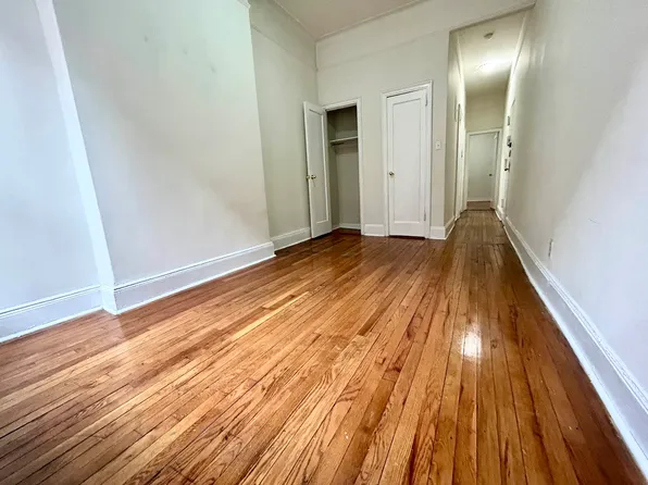 215 East 25th Street image 3 of 11