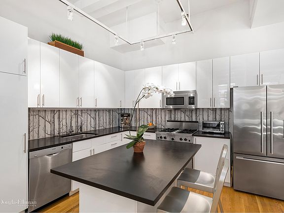 4th image of 222 Park Ave S APT 3D