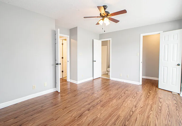 1212 Kendall Dr — Photo 23