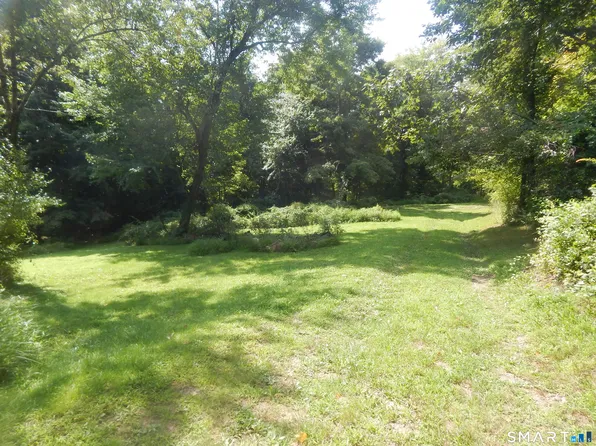 128 Toddy Hill Road, Newtown, CT 06482