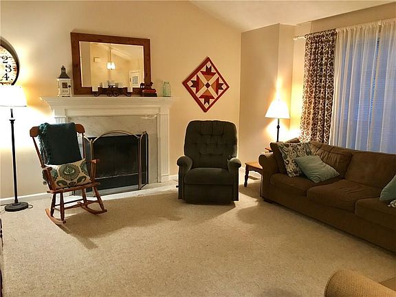 3rd image of 1755 Keswick Place Dr